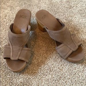 UGG Brown Wooden Platform Clog Sandal Womens Sz 7